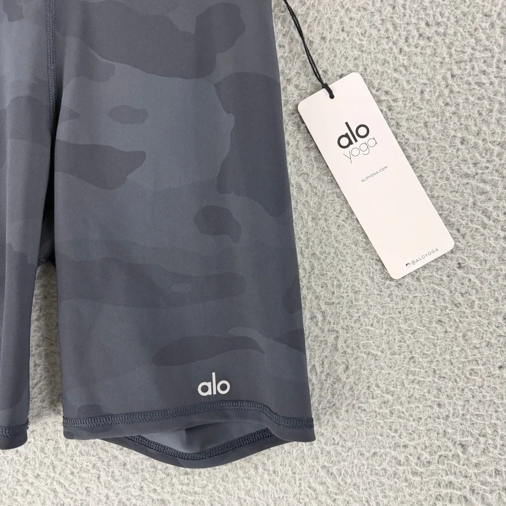 Alo Yoga Biker Shorts Womens XS‎ Black Camo High Waist Athletic W6162R Spandex